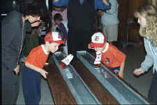 tc-rgutter4.jpg (31615 bytes)